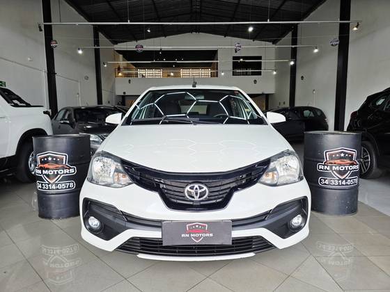 TOYOTA ETIOS 1.3 X 16V FLEX 4P MANUAL